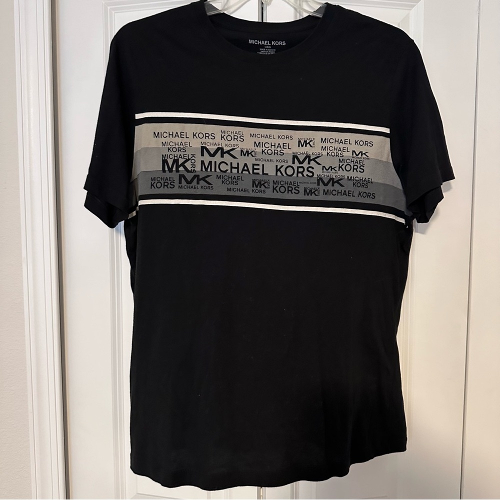 Michael Kors name logo graphic tshirt